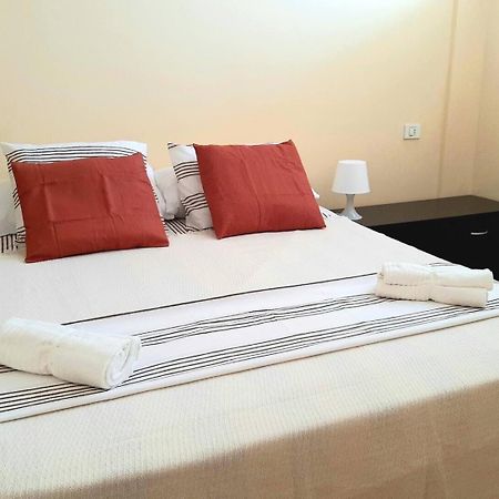 Perfectly Located Apartment With Pool Playa de las Americas  Ngoại thất bức ảnh