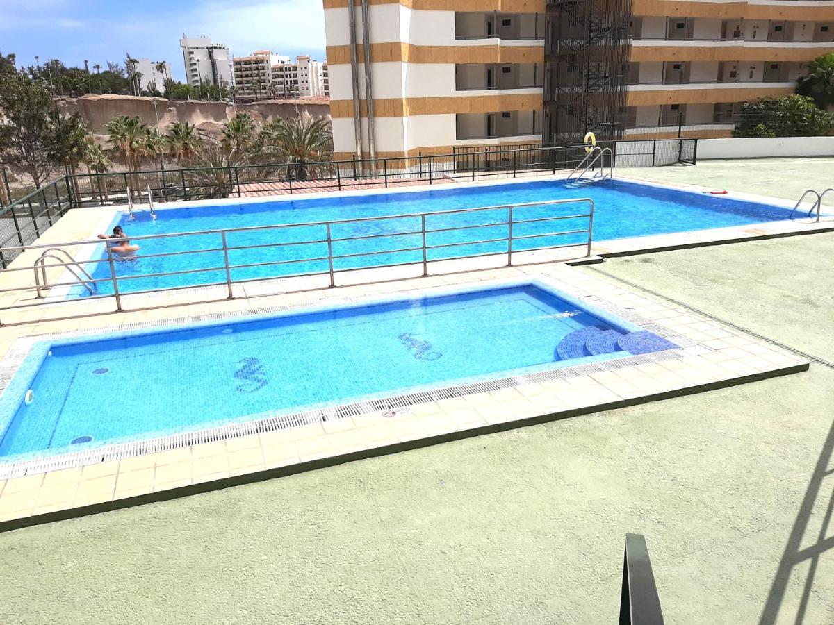 Perfectly Located Apartment With Pool Playa de las Americas  Ngoại thất bức ảnh